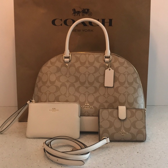 Coach Handbags - NWT COACH 3 Piece Purse Wallet Wristlet Combo